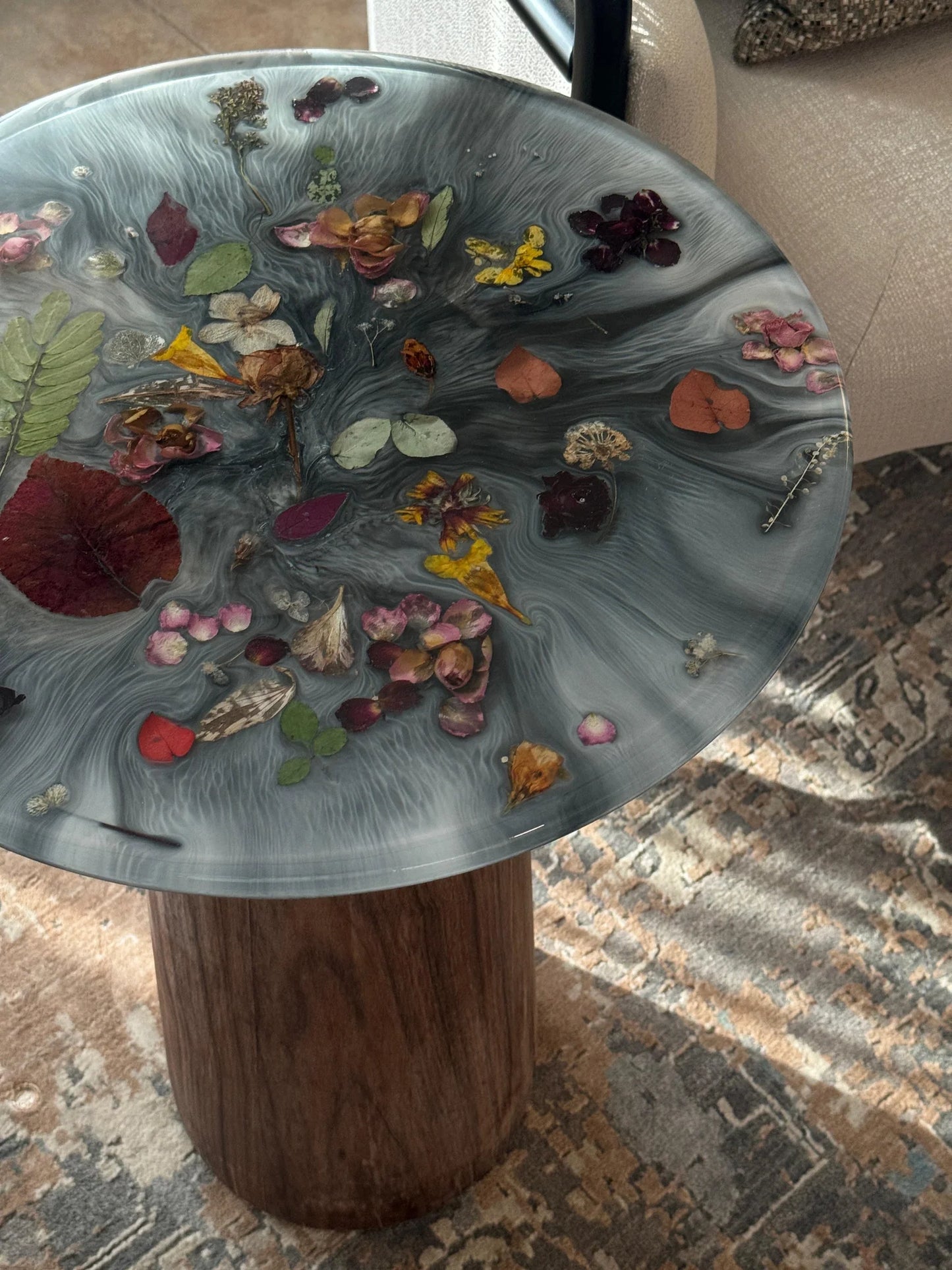 Preserve your flowers with Reem - Table